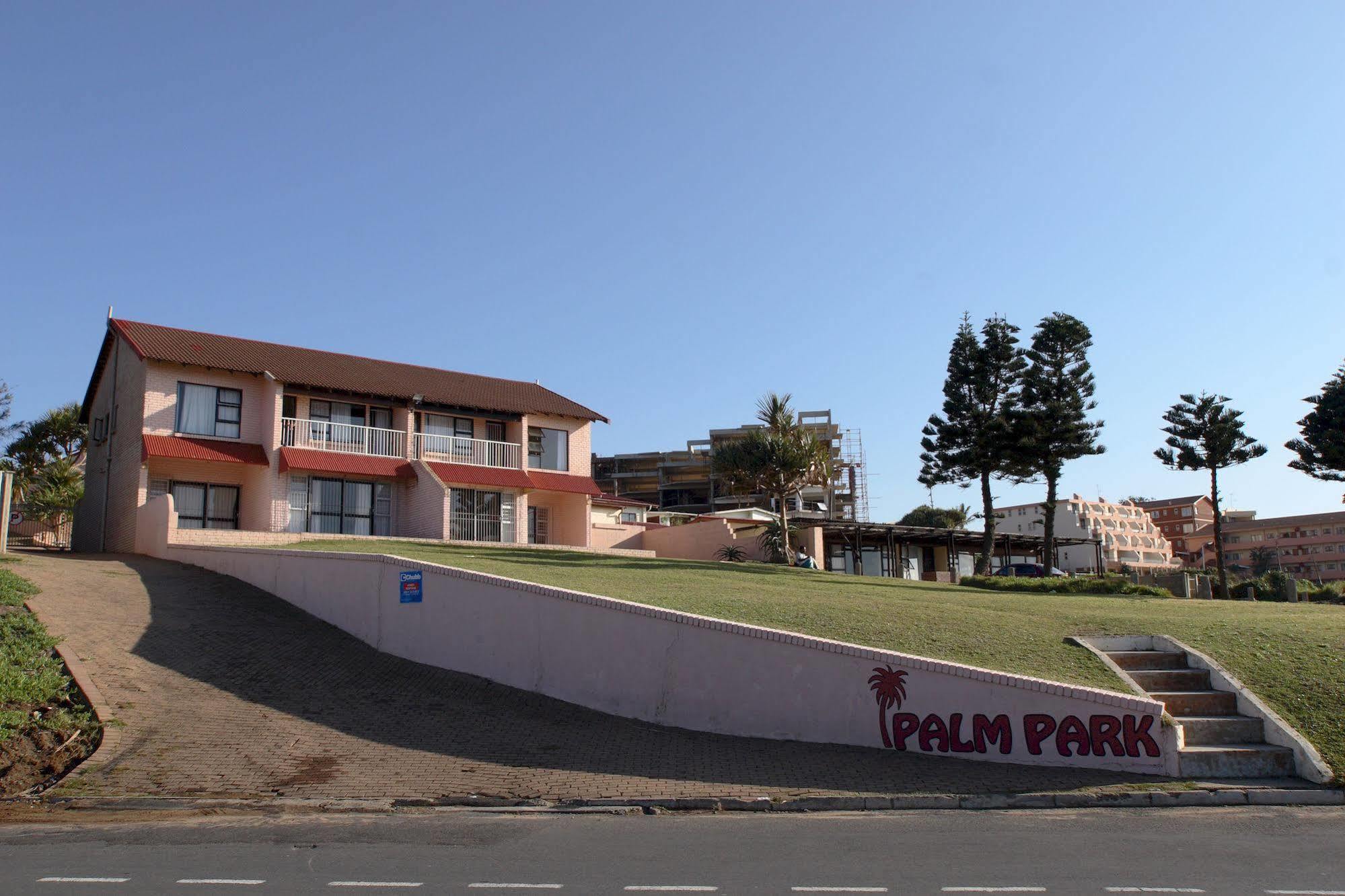 First Group Palm Park Apartment Margate Bagian luar foto